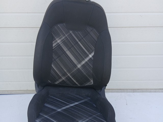 17337 Opel Corsa E bal első Ülés szövet