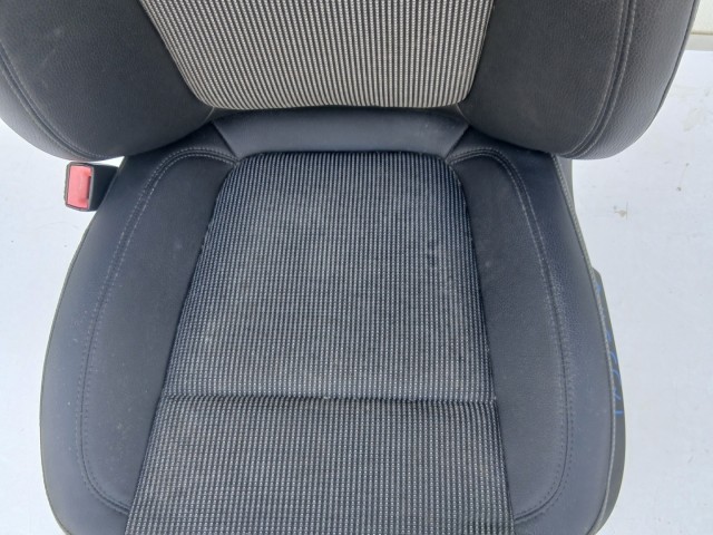 17339 Opel Insignia 2008-2016 Bal első Ülés  bőr szövet