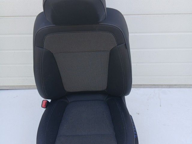 17339 Opel Insignia 2008-2016 Bal első Ülés  bőr szövet