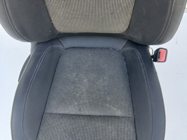 17340 Opel Insignia 2008-2016 jobb első Ülés bőr és szövet