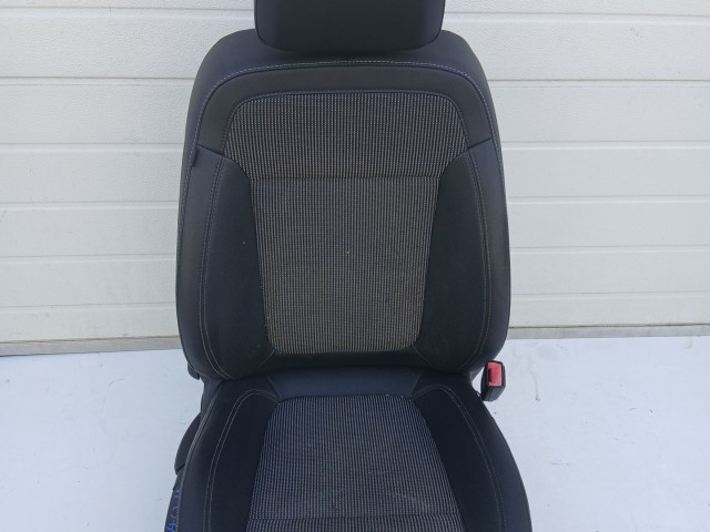 17340 Opel Insignia 2008-2016 jobb első Ülés bőr és szövet