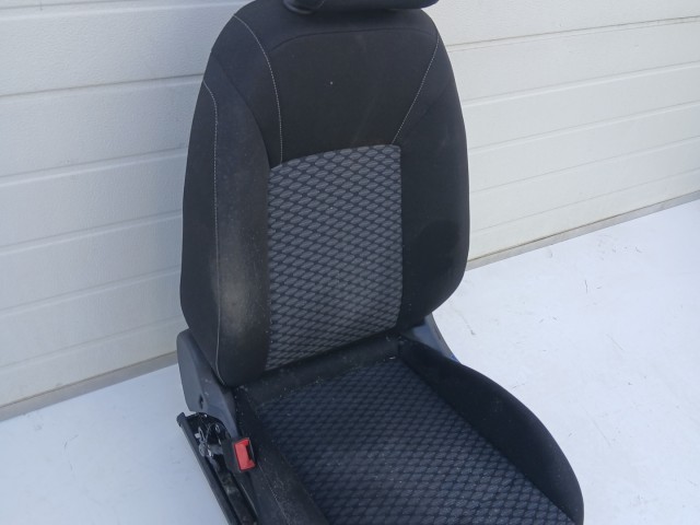 17350 Opel Astra K 2015-2021 bal első Ülés