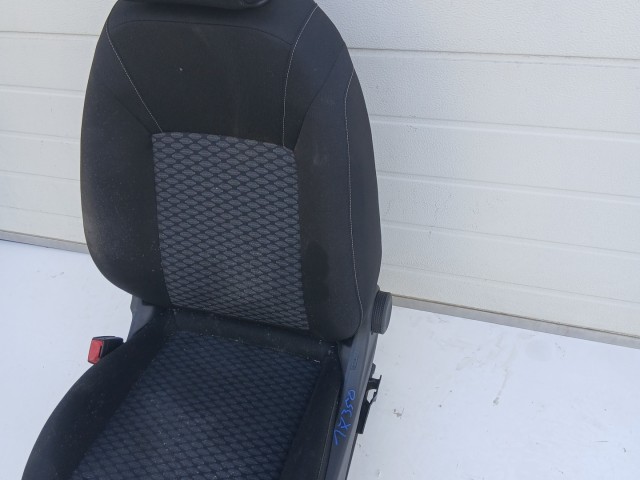 17350 Opel Astra K 2015-2021 bal első Ülés