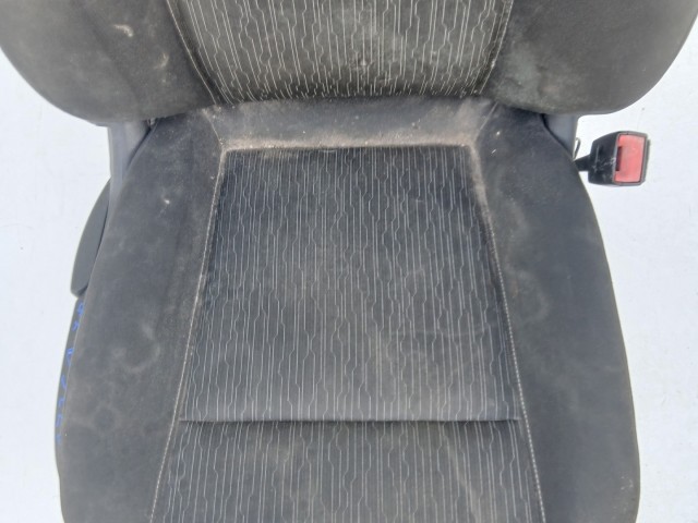 17351 Opel Astra J 2009-2015 Jobb első Ülés