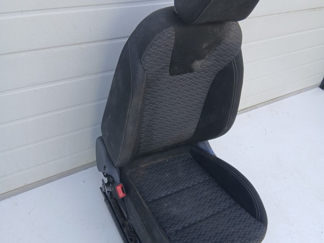 17353 Opel Astra K 2015-2021 bal első Ülés szövet