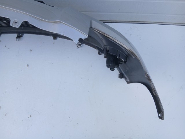 17361 Toyota Yaris II. 2005-2011(xp90) 2005-2011első Lökhárító Ezüst 