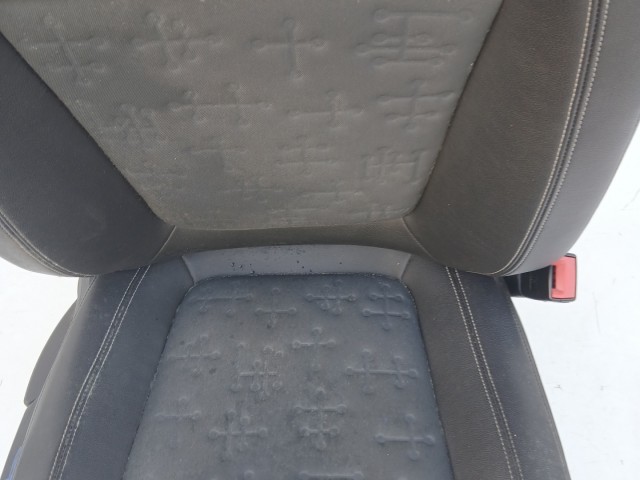 17370 Opel Meriva B jobb első Ülés fűtéses