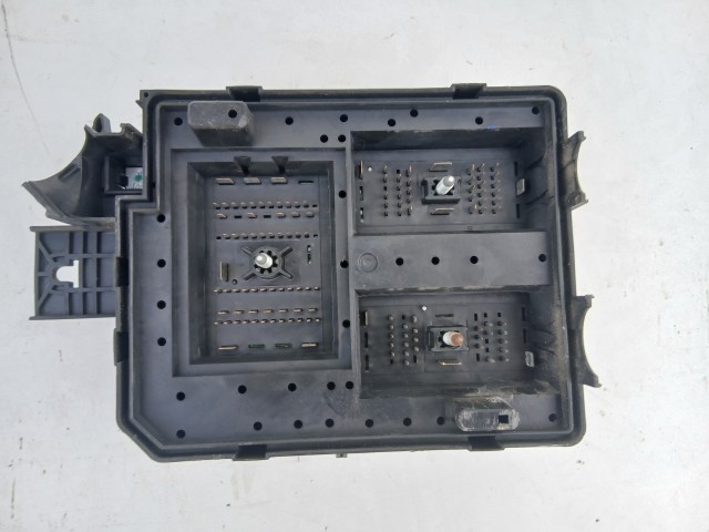 Opel Corsa E 2014- 2014-2019 Biztosítéktábla