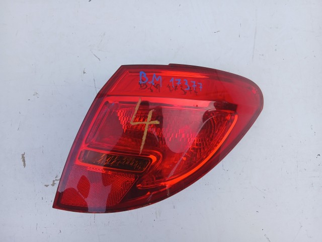 17377 Opel Meriva B 2010-2017 Lámpa , Fényszóró Használt  Jobb hátsó