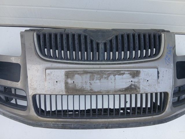 17365 Skoda Roomster első Lökhárító Barna