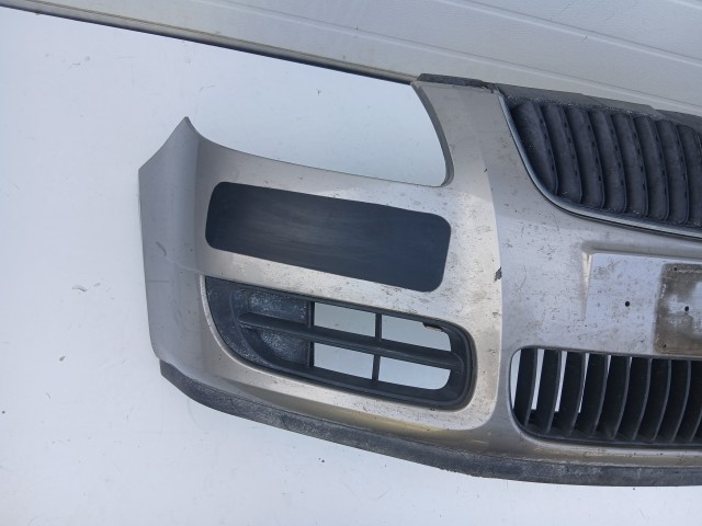 17365 Skoda Roomster első Lökhárító Barna