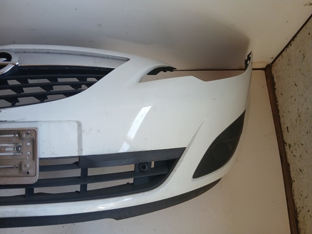 17323 Opel Meriva B első Lökhárító Fehér Z40R