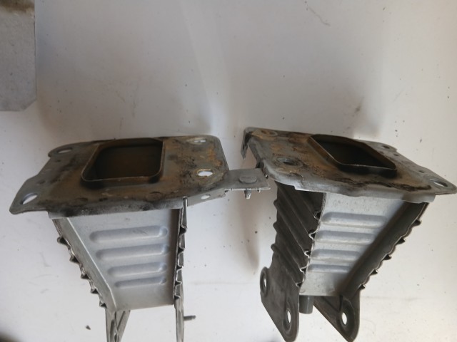 Opel Meriva B 2010-2017 első Lökhárító merevítő