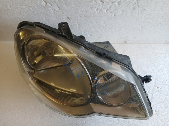 17267 Volkswagen Polo IV 2002-2009 Jobb első Lámpa , Fényszóró