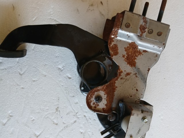 Opel Antara 2006-2015 Kuplungpedál Használt