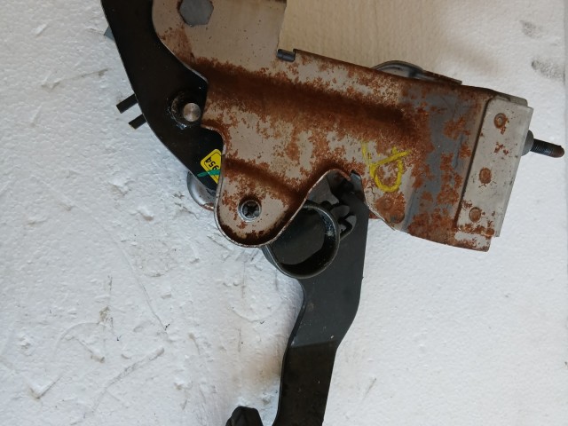 Opel Antara 2006-2015 Kuplungpedál Használt