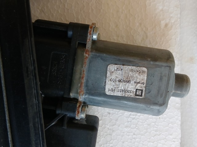 Opel Astra J 2009-2015 jobb első Ablakemelő Szerkezet Elektromos