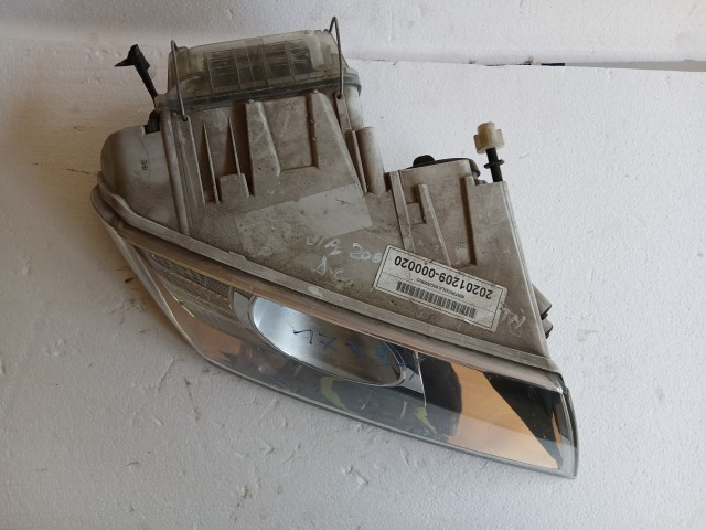 17391 Skoda Octavia 2004-2013 Jobb első Lámpa Fényszóró Használt Xenon