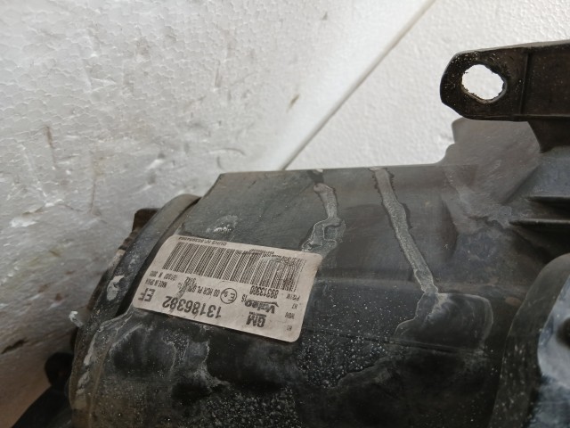 17397 Opel Corsa D 2006-2014 Jobb első Lámpa Fényszóró