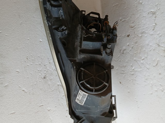 17397 Opel Corsa D 2006-2014 Jobb első Lámpa Fényszóró