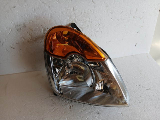 17411 Renault Modus 2007 Jobb első Lámpa Fényszóró