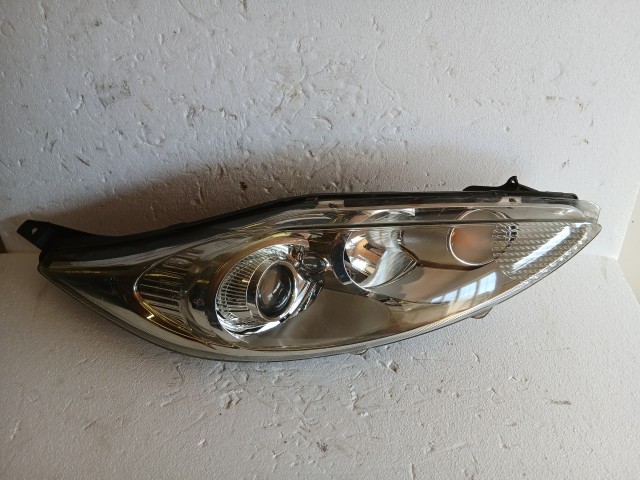 17415 Ford Fiesta Mk6 2008-2019 Jobb első Lámpa Fényszóró
