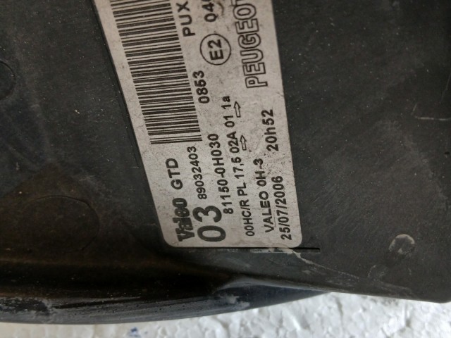 17421 Peugeot 107 2005-2014 Bal első Lámpa Fényszóró