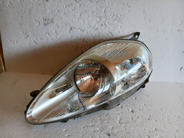 17422 Fiat Grande Punto  2005-2009 Bal első Lámpa  Fényszóró