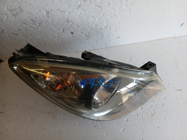 17423 Opel Agila B 2007-2014 Jobb első Lámpa Fényszóró