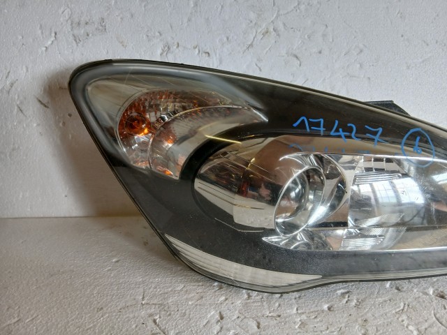 17427 Kia Ceed I. (ED) 2007-2012 Jobb első Lámpa Fényszóró