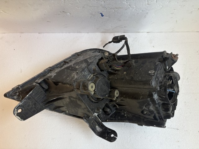 17435 SSANGYONG REXTON 2001-2006  Bal első Lámpa Fényszóró