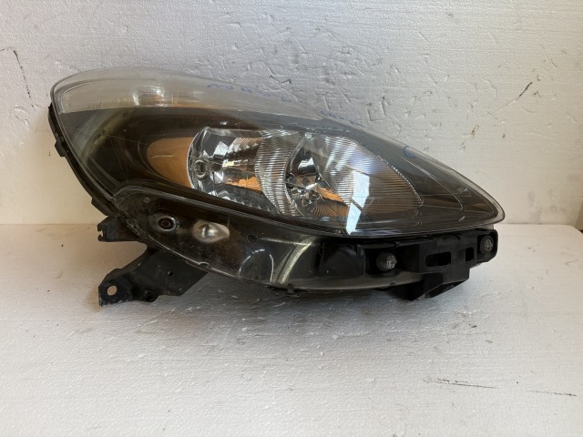 17438 Renault Clio III.  Jobb első Lámpa Fényszóró