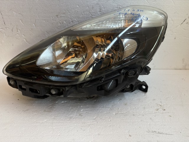 17440 Renault Clio III. 2007-2014 Bal első Lámpa Fényszóró