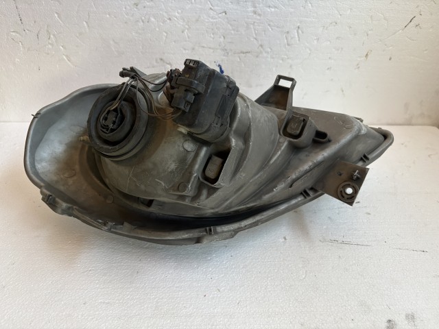 17433 Renault Trafic II. 2001 Jobb első Lámpa Fényszóró