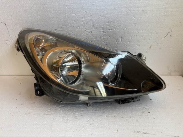 17430 Opel Corsa D 2006-2014 Jobb első Lámpa Fényszóró