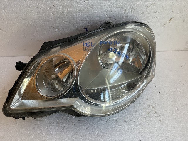 17444 Volkswagen Polo IV 2002-2009 Bal első Lámpa Fényszóró