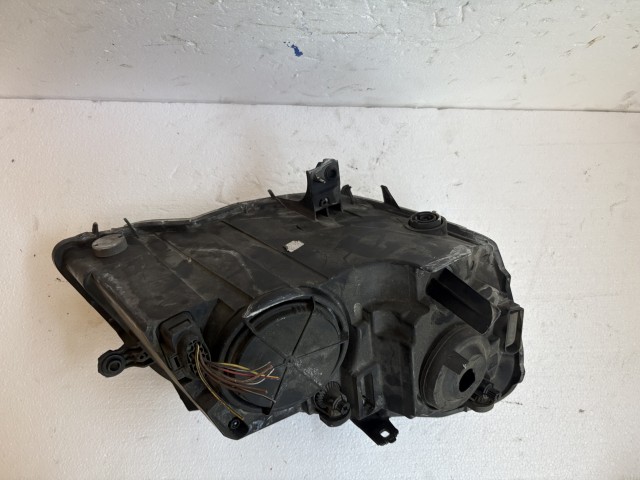 17444 Volkswagen Polo IV 2002-2009 Bal első Lámpa Fényszóró