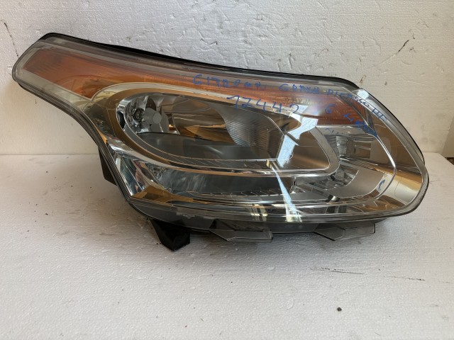 17442 Citroen C3 Picasso 2006-2013 Jobb első Lámpa , Fényszóró