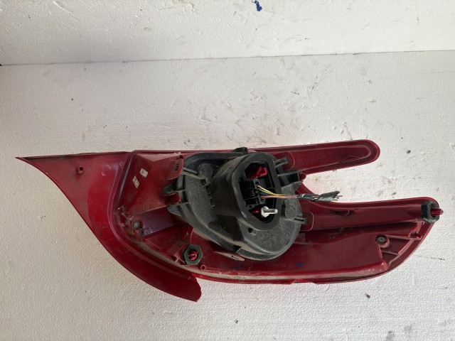 17446 Peugeot 208 Jobb hátsó Lámpa