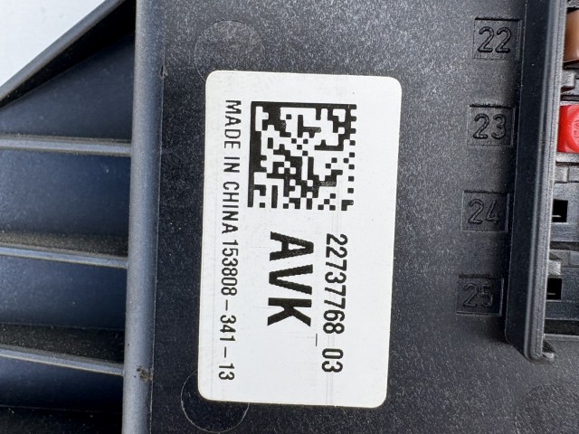 Opel Insignia 2008-2016 Biztosítéktábla  Használt Csomagtér