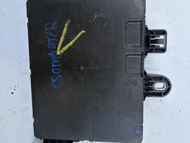 Opel Insignia 2008-2016 Biztosítéktábla  Használt Csomagtér