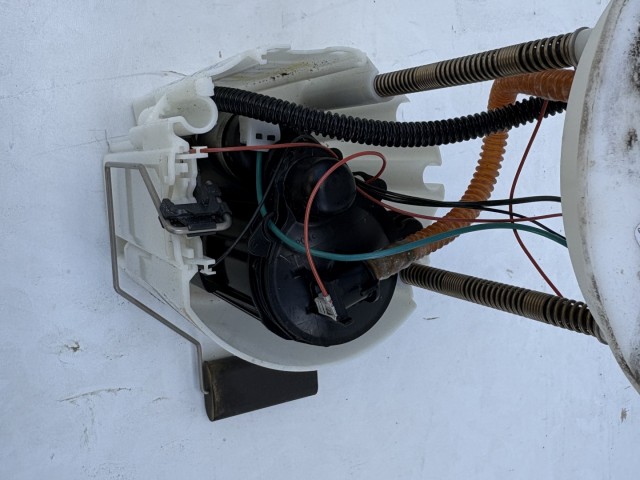 Opel Astra J 2009-2015 Üzemanyag szivattyú Használt