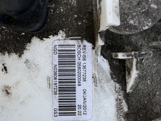 Opel Astra J 2009-2015 Üzemanyag szivattyú Használt