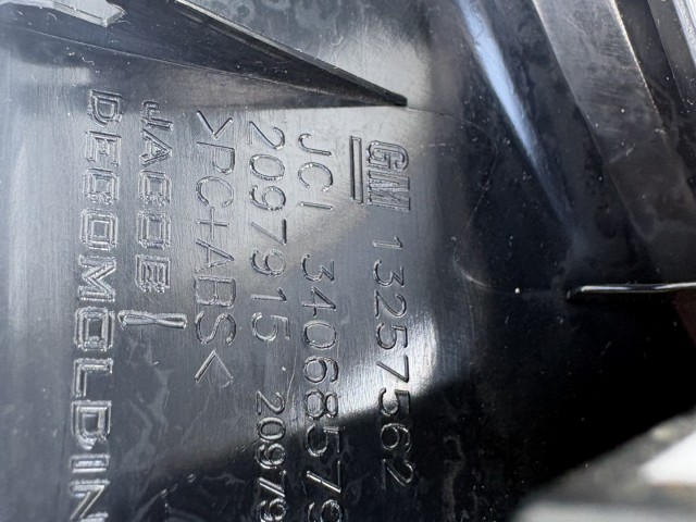 Opel Astra J 2009-2015 Középkonzol keret Használt