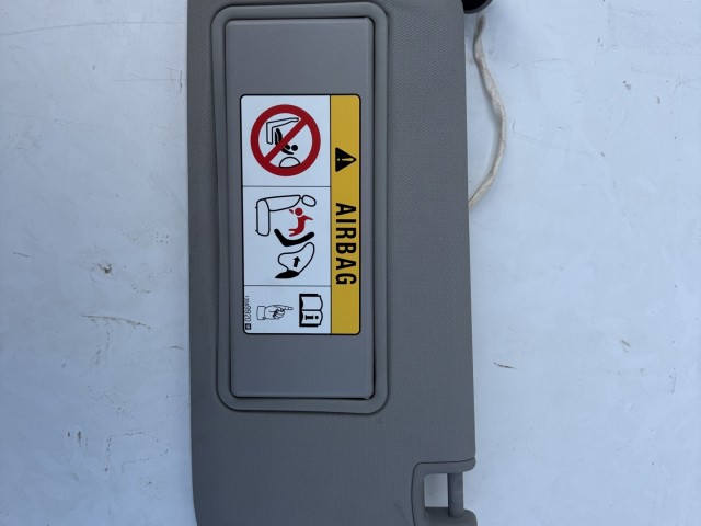 Opel Astra K 2015-2021 bal Napellenző Használt világos szürke tükrös világítással