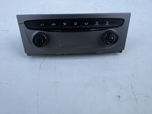 Opel Astra K 2015-2021 Fűtéskapcsoló Használt