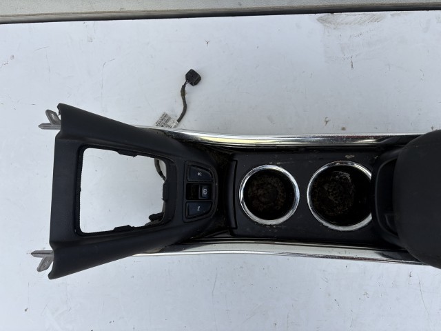 Opel Zafira C 2011-2017 Közép box Használt