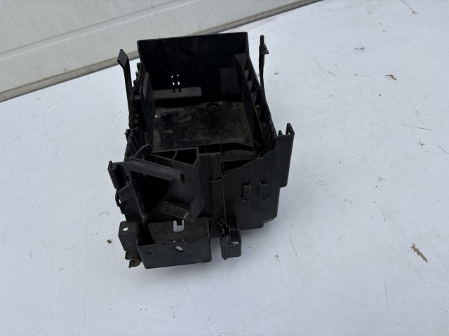 Akkumulátor tartó, tálca