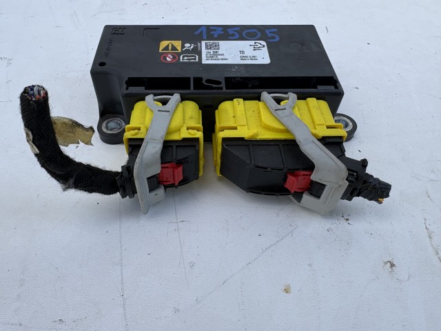 Opel Insignia 2008-2016 Légzsák indító elektronika Használt