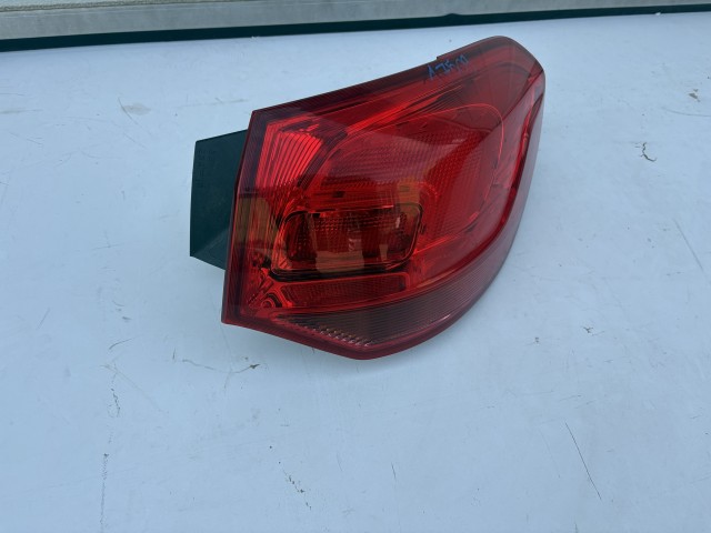 17509 Opel Astra J Kombi Jobb hátsó Lámpa